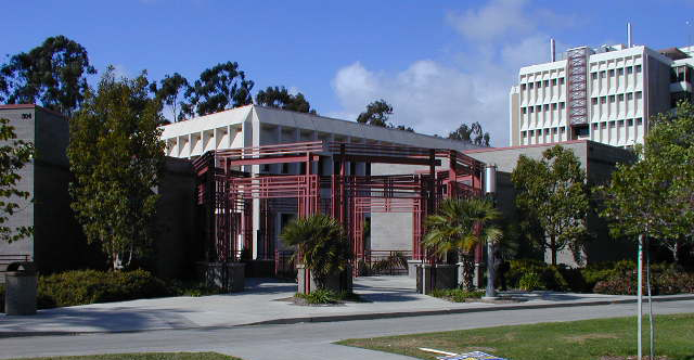 Institute for Software Research Where Research Meets the Real World.